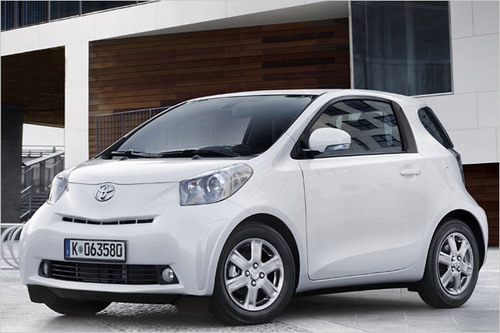 Toyota iQ