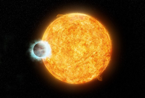 Чандра обнаружила планету, которая старит свою звезду
