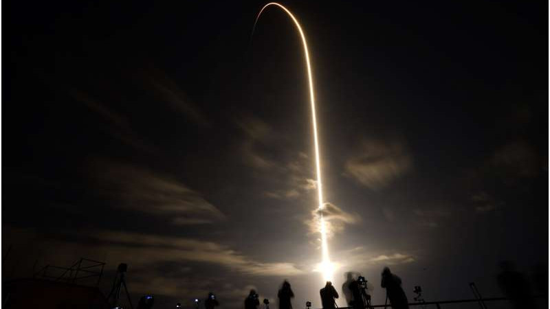SpaceX запустила третий экипаж на МКС