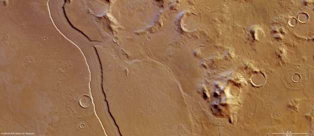Кадр Дня: марсианская река Reull Vallis 