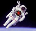 Астронавт-киборг отправится на поиски новой жизни