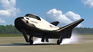 КА "Dream Chaser" вывезли из ангара для наземного теста