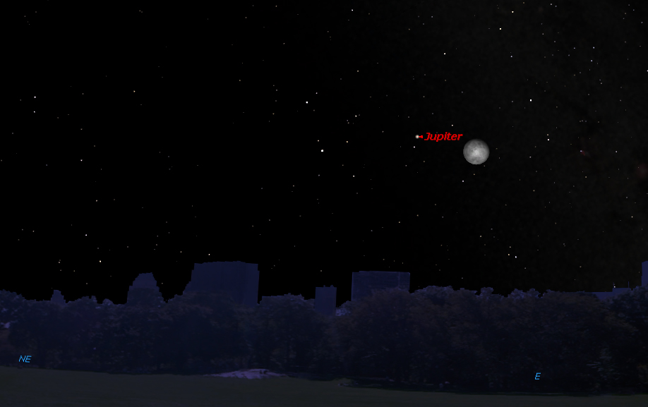 Юпитер и Луна встретятся в небе сегодня ночью