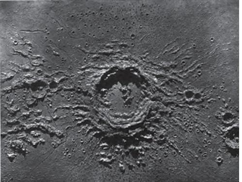 Первые фейковые фотографии Луны 