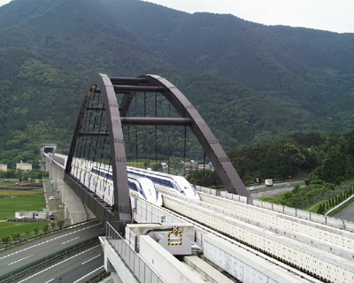 Сверхскоростной поезд на магнитной подвеске JR-Maglev MLX01