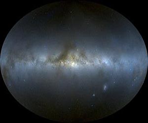 Астрономы определили цвет нашей галактики