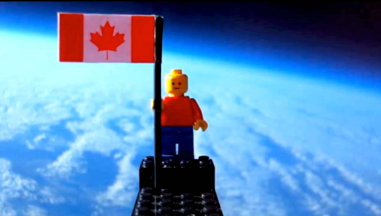 Подростки отправили Lego-человечка в космос (в стратосферу)