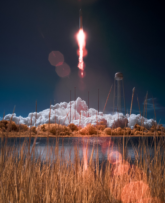 Отличнейший снимок запуска Antares