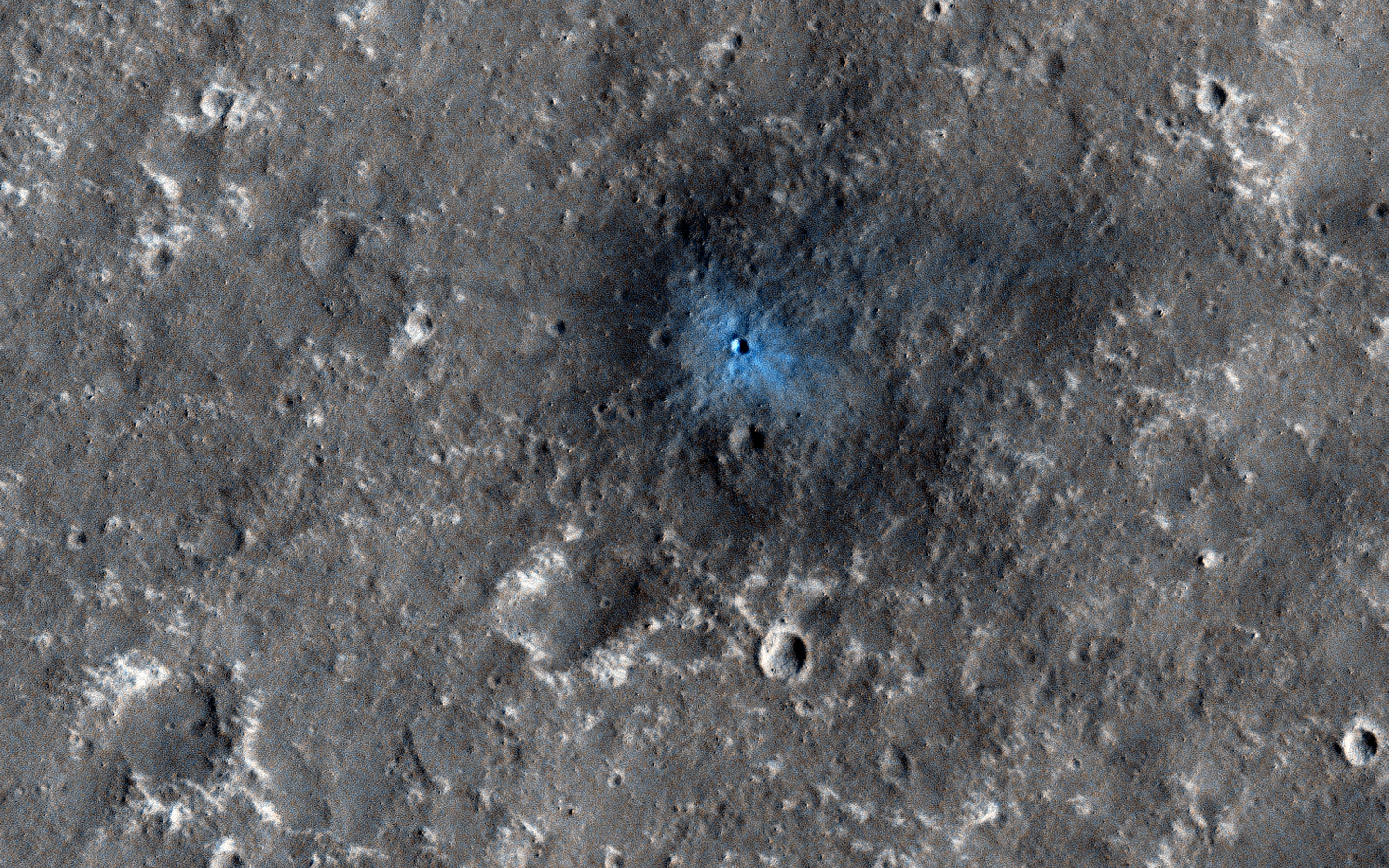 Свежий ударный кратер от HiRISE
