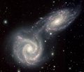 Gemini запечатлел объятие двух галактик