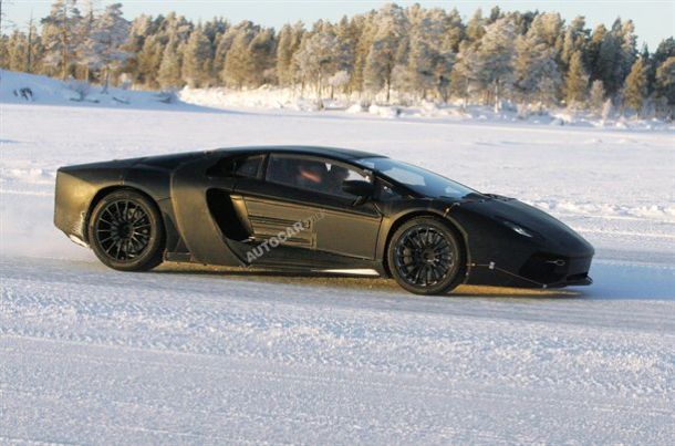 Lamborghini Murcielago - шпионские фото нового "короля дорог"