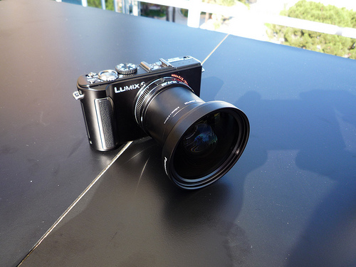 Ретро фотоаппарат Panasonic Lumix DMC-LX3 появился в продаже 