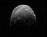 Вчера вечером астероид  2005 YU55 миновал Землю
