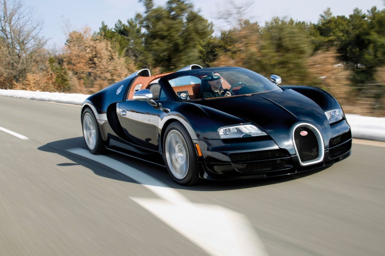 Bugatti представит в Женеве самый мощный родстер мира