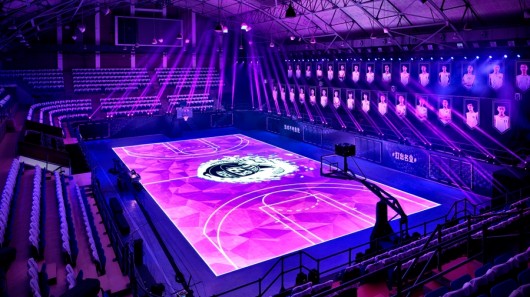 NIKE использует LED-технологии в своем спортивном комплексе