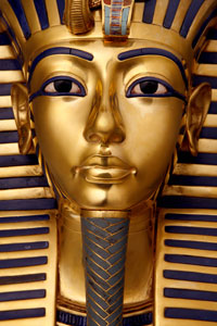 В Париже проходит выставка сокровищ Тутанхамона