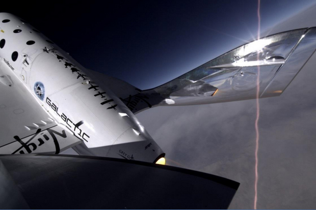 Второй пилот виноват в аварии космолета Virgin Galactic