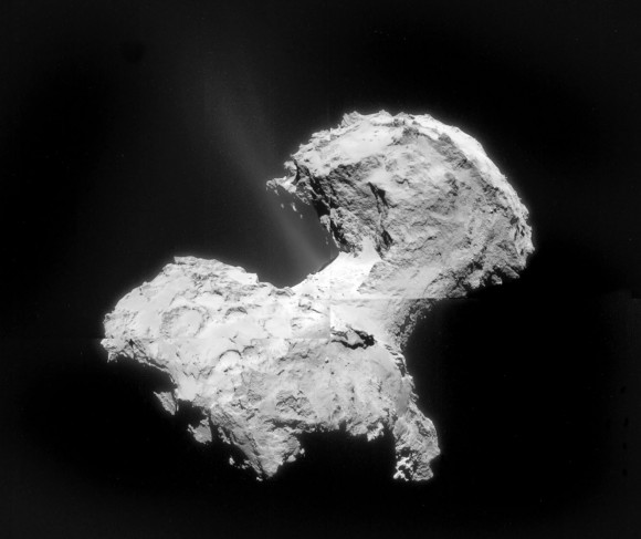 Новое мозаичное изображение кометы Розетта