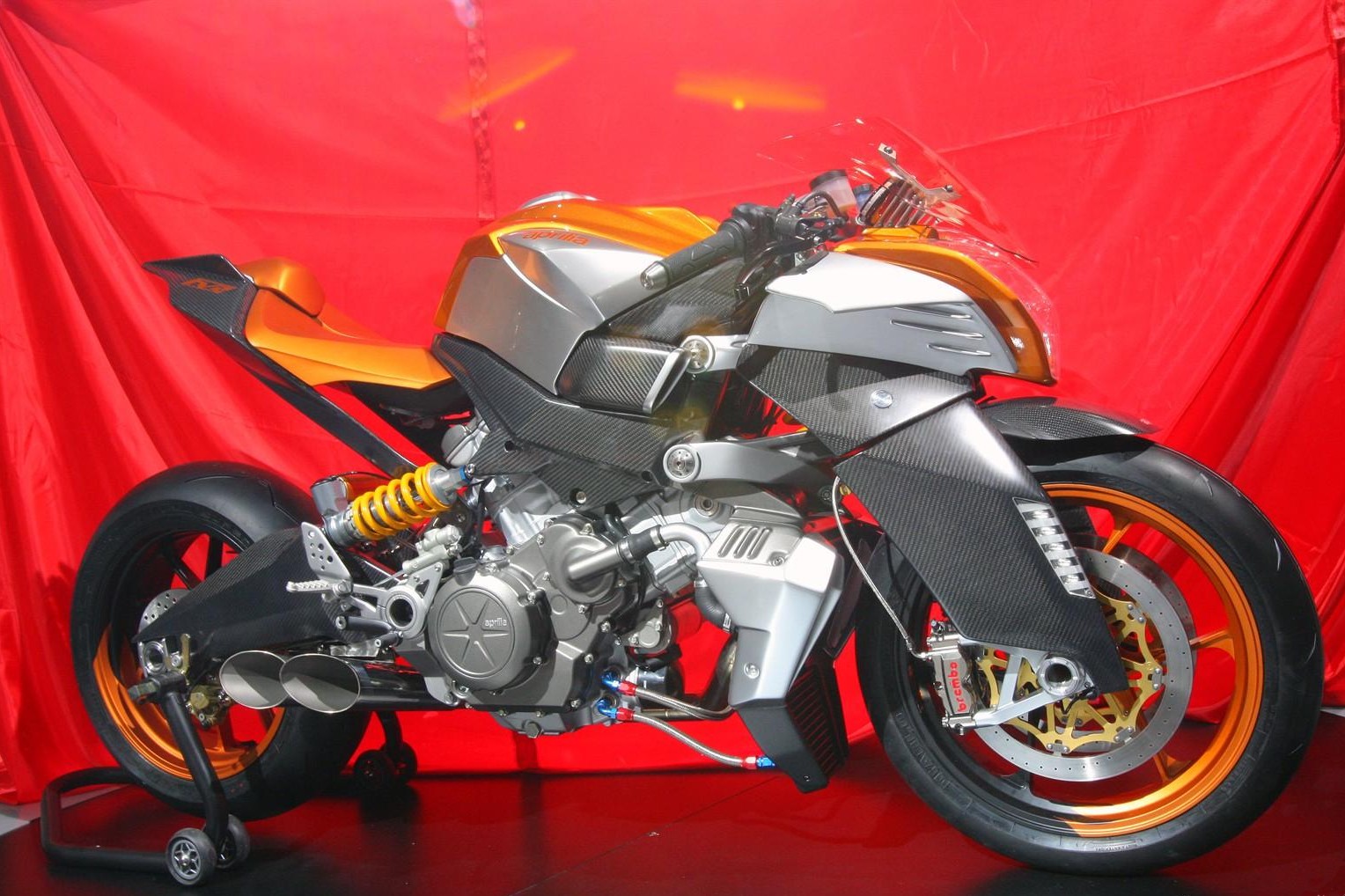 Концептуальный мотоцикл Aprilia FV2 1200