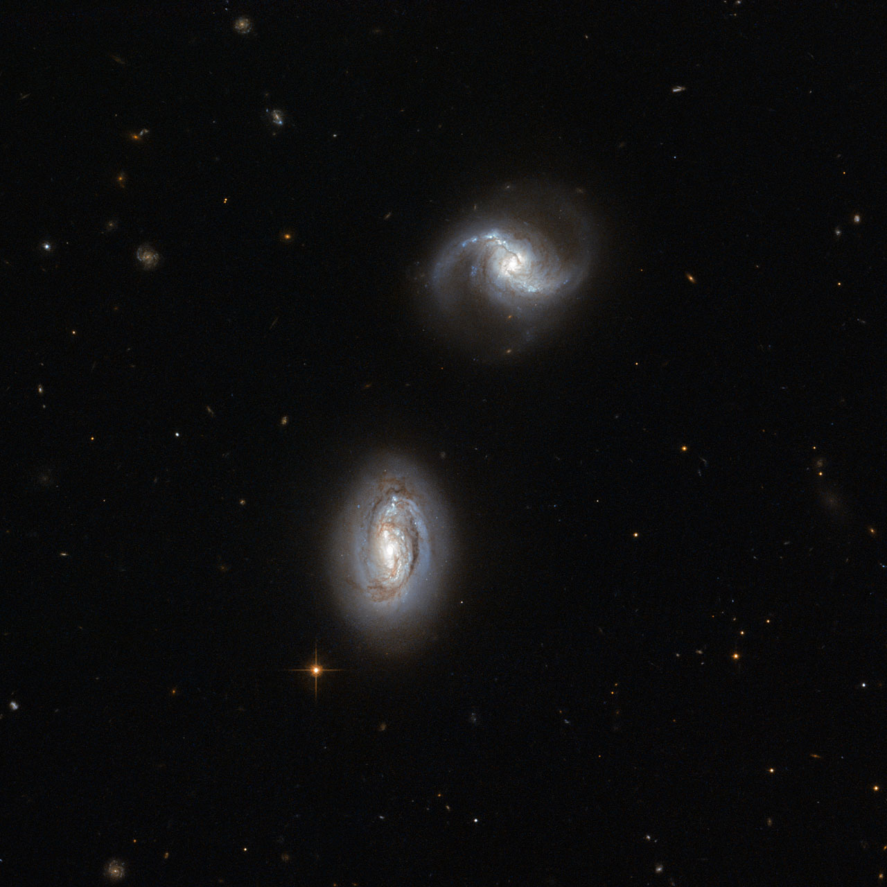 Кадр Дня: галактики-близняшки