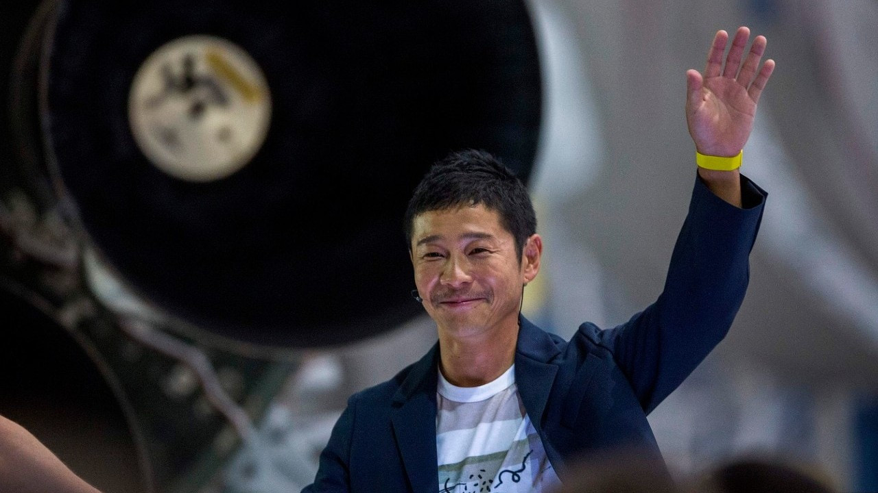 SpaceX отправит на Луну японского миллиардера